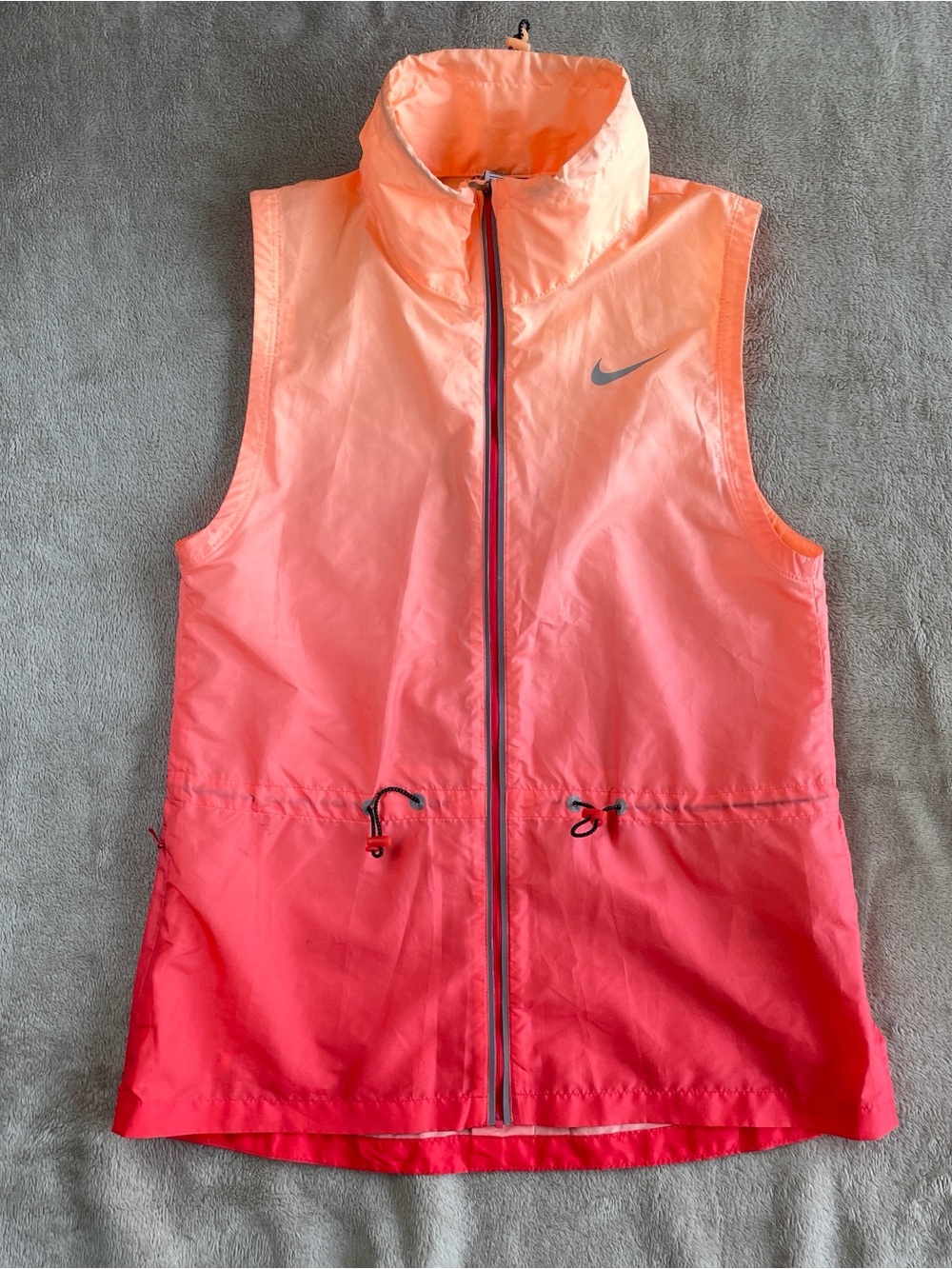 Nike Coral/Peach Sleeveless Windbreaker Vest